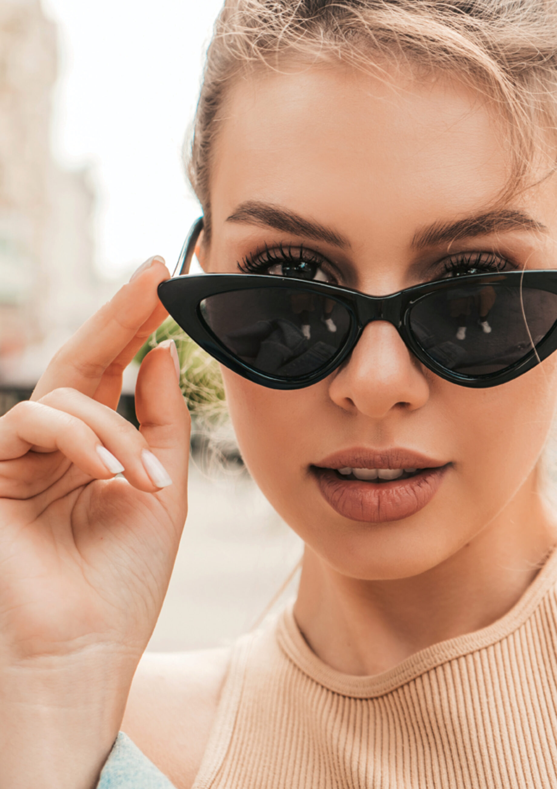 EUROPEAN STYLE WOMEN\'S SUNGLASSES Women main image 2